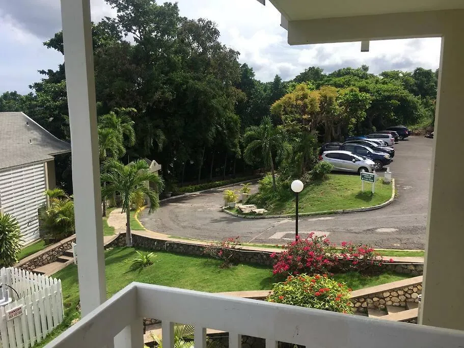 アパート Ocho Rios 2 Bedroom Apartment/Flat